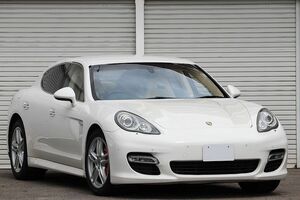 【 最上級 turbo / オーダーインテリア 】 ２０１０ｙ ／ Porsche ／ Panamera ／ スポーツBlackノＰＫＧ ／ Smart key