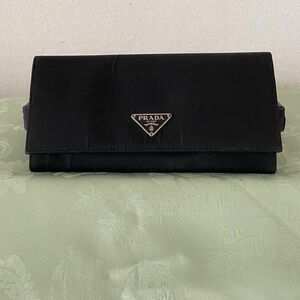 プラダ　長財布　 PRADA 黒　 レザー　 ナイロン