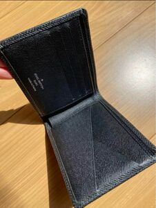 LOUIS VUITTON ヴィトン　タイガ 二つ折り財布