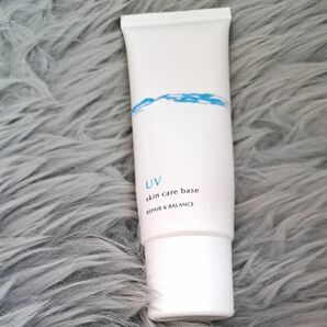 リペア&バランス　スキンケアUVベース　SPF49 +++　紫外線吸収剤不使用　トーンアップ日焼け止めクリーム