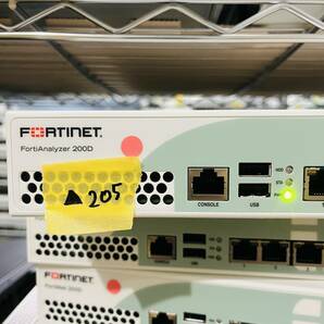 ▲205【通電OK】 Fortinet FAZ-200D FortiAnalyzer 200D 集中ロギング 分析 レポート ファイル検疫 脆弱性評価 フォーティネットの画像1