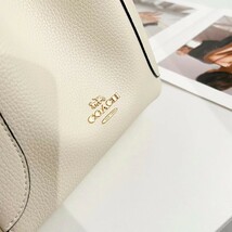 新作 2024 COACH コーチトートバッグ 78800 ハンドバッグ ショルダーバッグ レディース コーチ アウトレット品_画像3