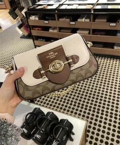 新作 2024 COACH コーチ 064 レディース ショルダーバッグ 斜めかけバッグ レディース コーチ アウトレット品