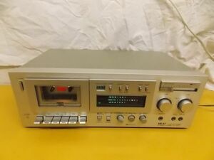 CC3010 AKAI ステレオカセットデッキ GX-M50 自動頭出し機能(IPLS) デジタルFLメーター メタルテープ対応 動作訳有 現状品 ジャンク扱/100