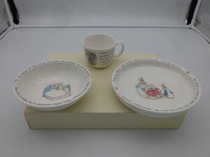 935## new goods!THE WORLD OF( Peter Rabbit ) child ( cup * bowl *. plate )3 point set ( made in Japan )##