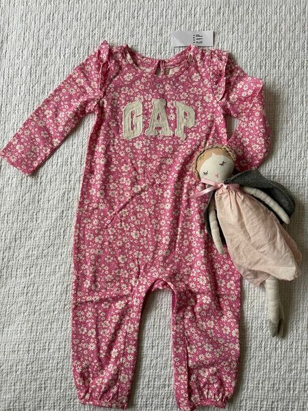 Super cute Baby Gap overall NEW! Size 12-18m/ 80cm