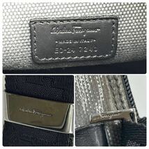 1円 【希少】フェラガモ Salvatore Ferragamo メンズ ビジネス ショルダーバッグ メッセンジャー ボディ レザー 斜め掛け 黒 サコッシュ_画像9