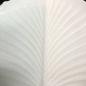 《食器》 陶磁器「二色使い 葉模様のデザイン：小皿×6枚セット」 円直径：約13.5cm・高さ：約2.3cm 和食器：6点の画像6