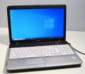 ジャンク / FUJITSU / LIFEBOOK A512/FX / CPU Celeron B730 / HDD320GB / メモリー4GB / Windows 10 Home 64bit