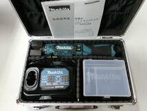 マキタ makita 充電式ペンドライバドリル DF012D 充電器 7.2V 1.5Ah バッテリー２個 純正ケース付 取説付 動作確認済み_画像7