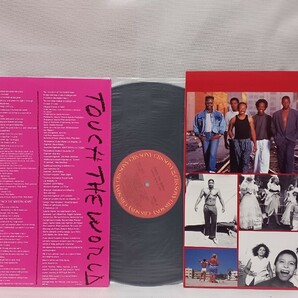 LP レコード アース、ウインド&ファイアー EARTH、WIND＋FIRE タッチ・ザ・ワールド TOUCH THE WORLD 中古 処分 の画像2