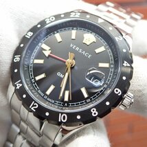 【 美品 】 ヴェルサーチ ヘレニウム GMT VE11 クォーツ デイト ブラック×SS 42mm メンズ 腕時計 付属品完備 VERSACE_画像4