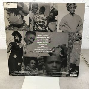 t0314-37☆ レコード LP ARRESTED DEVELOPMENT/PEOPLE EVERYDAY HipHopの画像2