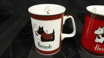 【Harrods マグカップ 2個セット】ハロッズ 犬 わんちゃん Fine Bone China イギリス製 ホワイト/レッド ペア 陶器 洋食器【B7-4③】0313_画像3