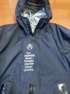 mountain research Slogan Parka size s 