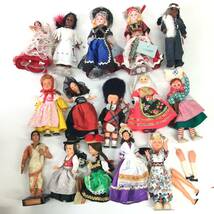 ヴィンテージ人形 15体セット ドール 女の子 民族衣装 オーストラリア製 スペイン製 コレクション ビンテージ ジャンク 24c菊HG_画像2