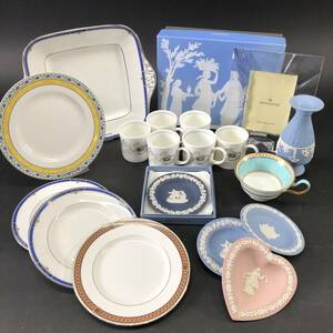 WEDGWOOD ウェッジウッド まとめ カップ プレート フォトフレーム 花入れ 花瓶 小皿 食器 洋食器 陶器 24c菊 