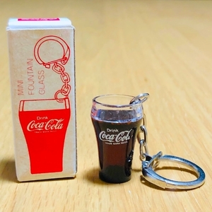 日本コカコーラ社正規品 未使用 1970年代 ミニ ファンテングラス キーホルダー 当時物 昭和レトロ ミニチュア ノベルティ 非売品 