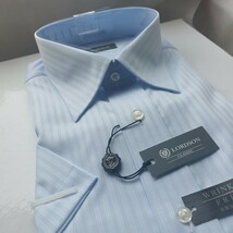 【新品】（半袖）高級ドレスシャツ LORDSON CLASSIC ロードソン サイズL （えり41） 綿100% 色:ブルー ホワイトストライプ 形態安定加エ _画像3