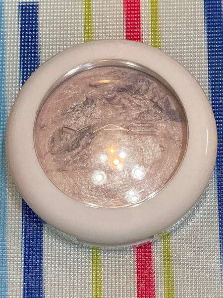 新品★ MAC ミネラライズ アイシャドウ ★☆ フレッシュアイス（2011限定）未使用＊保管品