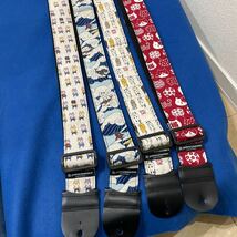 【中古美品】Daiking corporation ギター ストラップ4本セット ダイキングコーポレーション　猫柄　犬柄　ネコ3本　イヌ1本_画像1