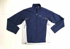 パタゴニア Patagonia ★ ジャケット ★ ロゴ刺しゅう入り ★ グレー