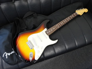 美品 23年製 Fender Japan フェンダー ジャパン STRATOCASTER ストラトキャスター エレキギター 楽器 弦楽器 ソフトケース付き 日本製