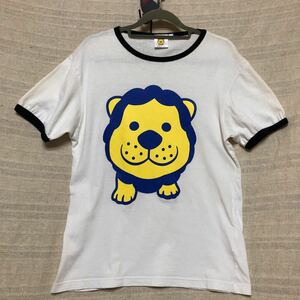 送料込み　タカアンドトシ　タカ　タカトシライオン　Tシャツ　Mサイズ　白色　古着　中古品 黄ばみ・汚れ有り