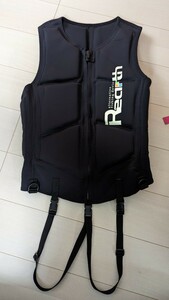 Rearth　リアス　ロックショアベスト中古美品