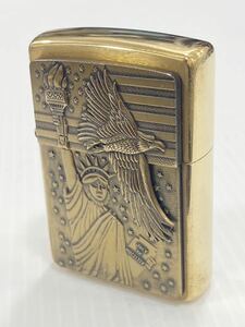 【美品】ZIPPO ジッポ　イーグル　自由の女神　鷹　鷲　アメリカ国旗　2002年製　ゴールドカラー オイルライター 