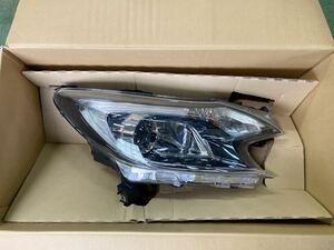  Nissan Note E12 NE12 right headlight head light 26010-5VA0A LED Ichiko 1895 middle period latter term 