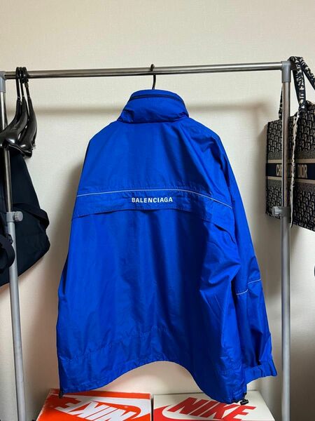 46 サイズ BALENCIAGA 美しいカラー オーバーサイズかっこいいジャケット 