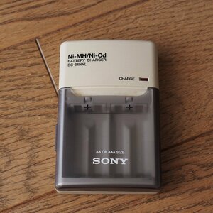 Sony ソニー　BC-34HNL　日本製　単三 ニッケル水素・ニカド兼用充電器