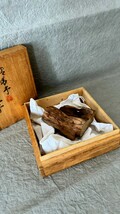 時代物　大名家家紋印付　御香木『伽羅』59g 伽羅 香木 ベトナム産 香道具 香炉 聞香 お香 お焼香 茶香道具 原木_画像3