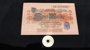 未使用　ドイツ　1914年8月　戦時不換紙幣　赤地青色印2マルク　P-55