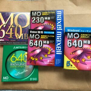 MO 640MB 8枚、MO 230MB 1枚