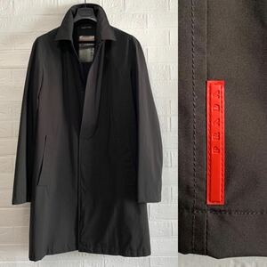 ☆極美品 プラダ PRADA SPORT リネアロッサ ロゴ 軽量ステンカラーコート ブラック ポリエステル ジャケット比翼仕立てサイズ52(XL) メンズ