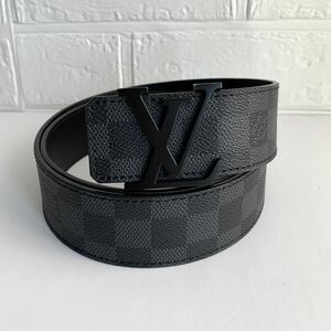 ☆LOUIS VUITTON ルイヴィトン ダミエ グラフィットサンチュール ベルト LVロゴ イニシャル M9808 ブラック 90/36 メンズBELT