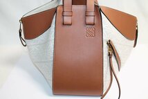 中古 美品 LOEWE ハンモック スモール 2WAY ショルダー ハンドバッグ A538S35X29 ブラウン ベージュ ジャガード アナグラム バッグ ロエベ_画像3