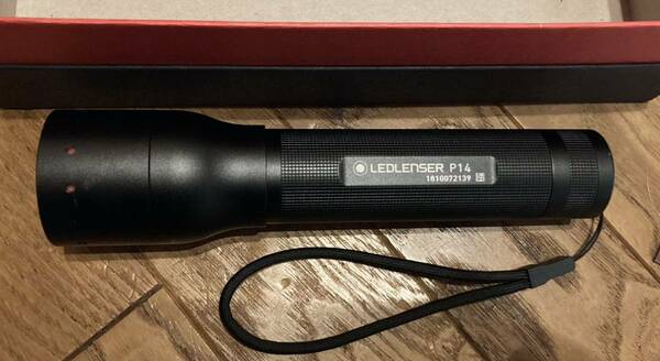 LEDLENSER P14 レッドレンザー　送料込　強力ライト