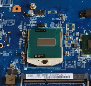 Intel Core i7-3840QM SR0UT 4C 2.8GHz 第3世代 中古動作品 システムボードジャンク輸送用