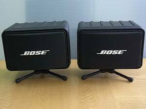 小型PAモニタースピーカーの定番 BOSE ボーズ 111AD 卓上使用スタンド付き　連番ペア