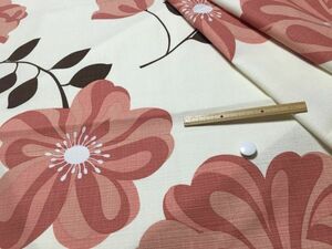 UX-44 布時間◆ コレクション（ 織り柄入り ）幅 120㎝ × 55㎝　大きな 花柄 生成り＆ピンク
