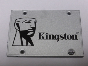 Kingston SSD SATA 2.5inch 480GB 電源投入回数1194回 使用時間973時間 正常100% 中古品です SUV400S37480G