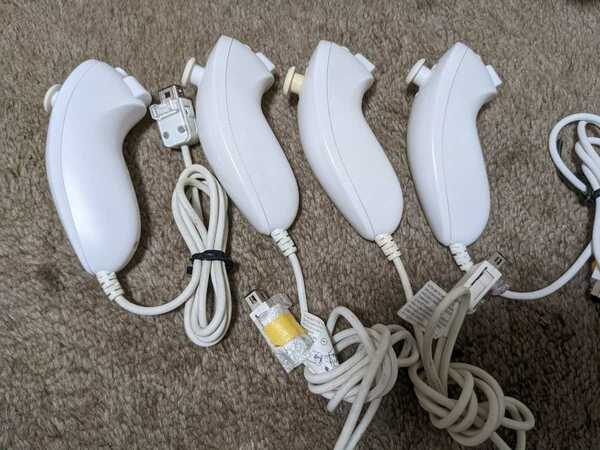 【送料無料４個】ニンテンドー　Wii ヌンチャク　Wiiリモコン　任天堂純正品　RVL-004