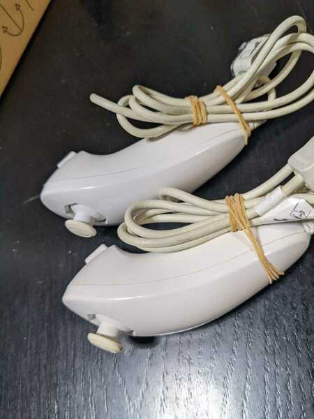 【送料無料2個】ニンテンドー　Wii ヌンチャク白　Wiiリモコン　RVL-004　ホワイト