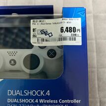 新品未使用！　PlayStation4 ワイヤレスコントローラー　ホワイト　白　SONY CUH-ZCT2J 13 DUALSHOCK 4 PS4 周辺機器　ソニー　純正品　_画像9