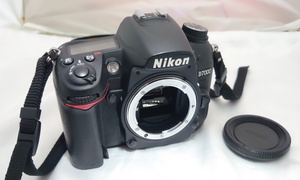 Nikon APS-C デジタル一眼レフ D7000 ボディ 中古