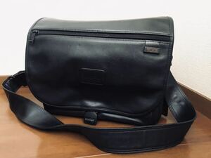 レア: TUMI 9614D3トュミ 本革カメラバッグ ナパレザー(その2)