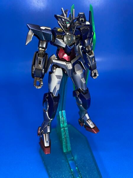 HG 1/144ダブルオークアンタ塗装済完成品